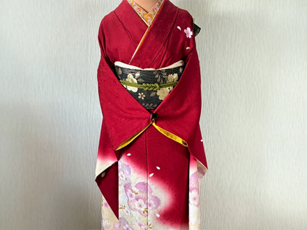 経験豊富な上級着付師が、着心地よく美しい仕上がりの着付けをご提供いたします